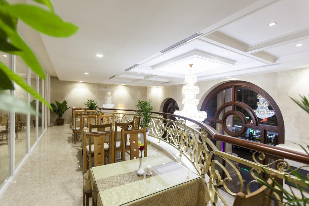 Moonlight Hotel Suites & Spa - Romantic River View & City View, High Floor, Near Dragon Bridge Đà Nẵng Exterior foto